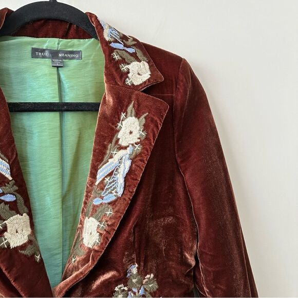 True Meaning-Brown Velvet with Floral Embroidery (Size:4) - Picture 7 of 13